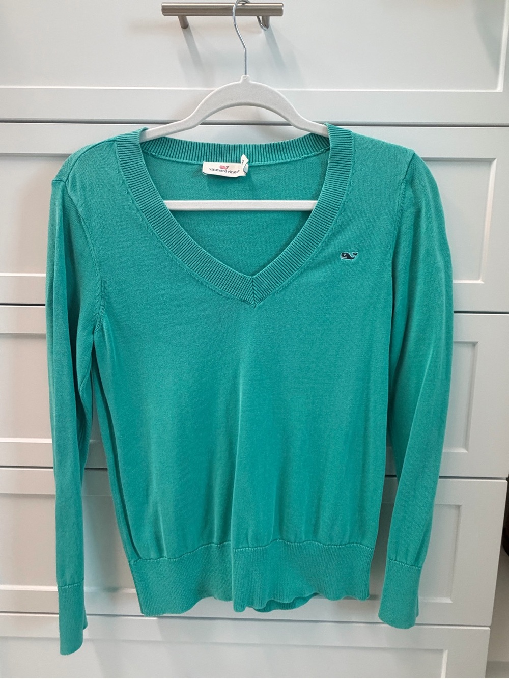 Vineyard Vines Women's Green V-Neck Sweater